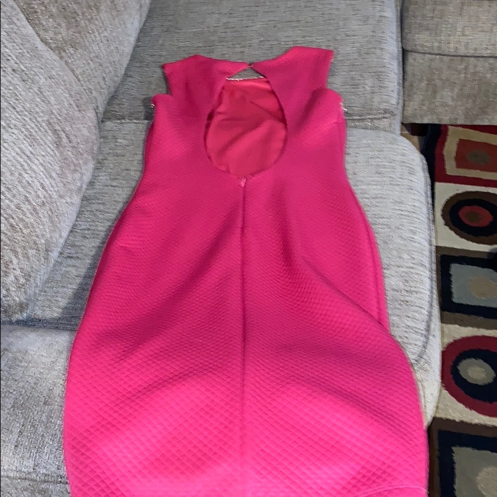 Dress - Picture 4 of 9